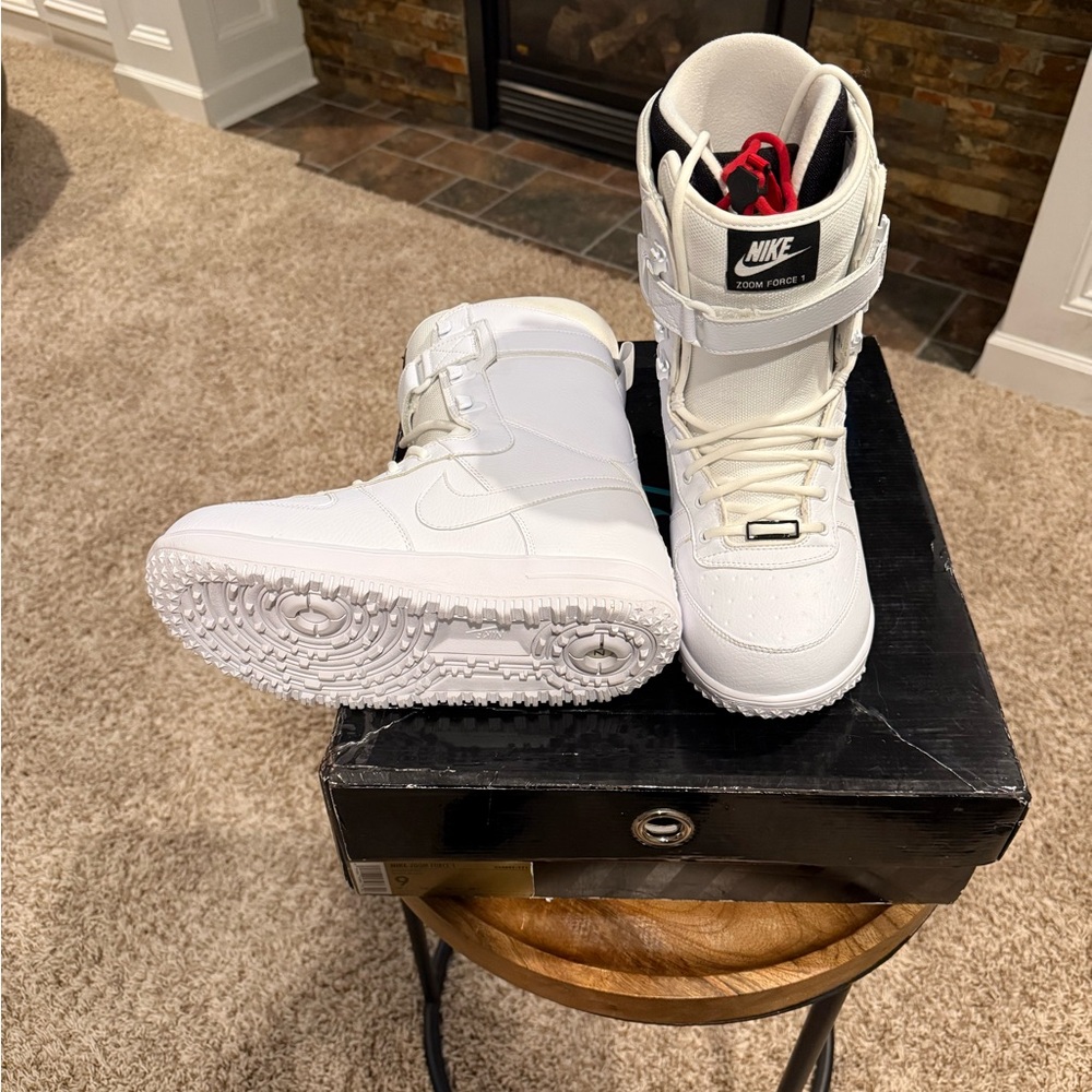 Nike Air Force One Snowboard Boots - Picture 1 of 7